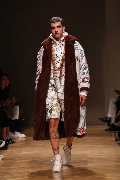 成为米兰秀场最红的国潮品牌，马克华菲做了什么