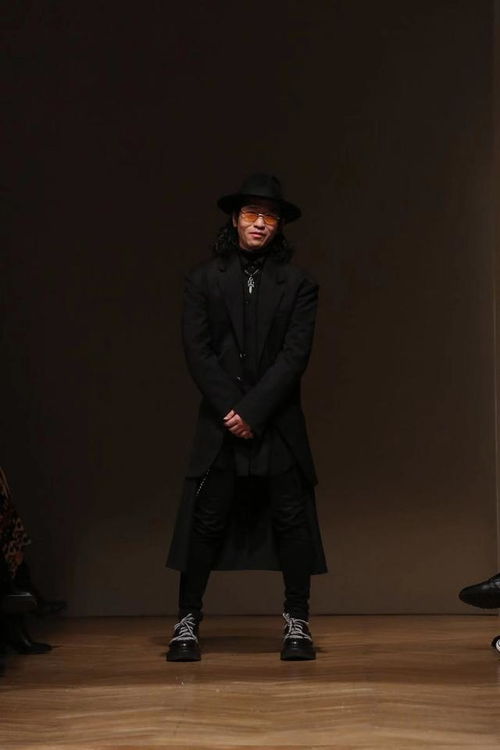 马克华菲领衔国潮风尚，东方红唱响米兰时装周